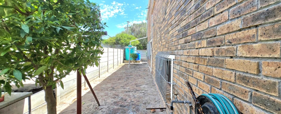 3 Bedroom Property for Sale in Kleinbaai Western Cape